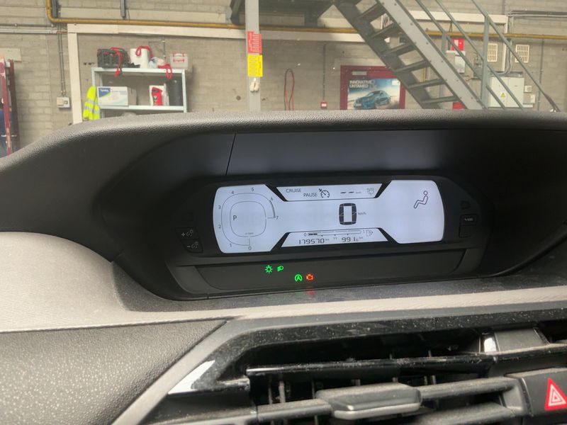 Citroen C4 Spacetourer 1.2 PureTech Business 2019 – снимка 18