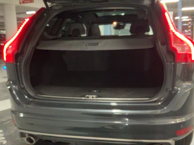 Volvo XC60 2.4 D4 R-Design AWD 2016 – снимка 15