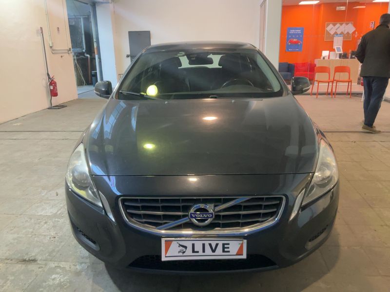 Volvo V60 2.0 D4 Momentum 2011 – снимка 14