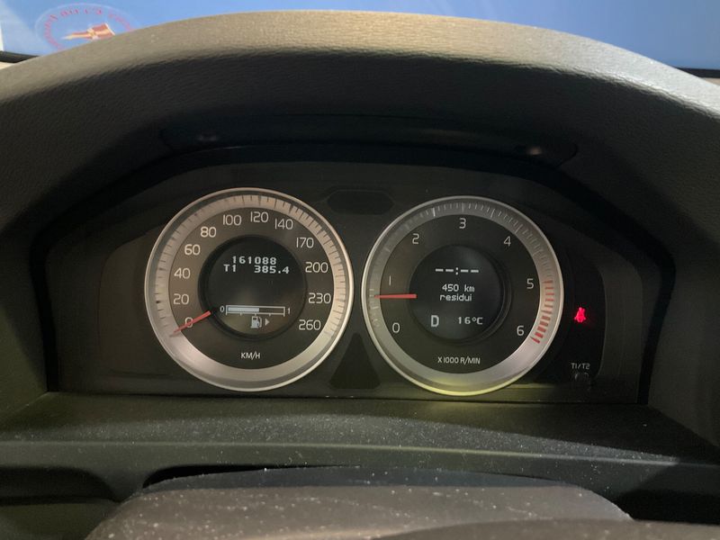 Volvo V60 2.0 D4 Momentum 2011 – снимка 18
