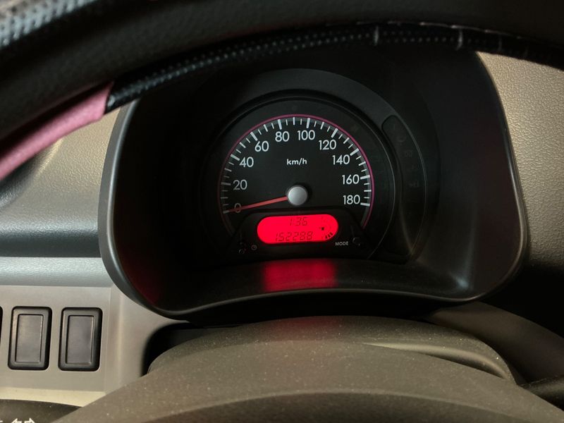 Nissan Pixo 1.0 Acenta 2010 – снимка 18