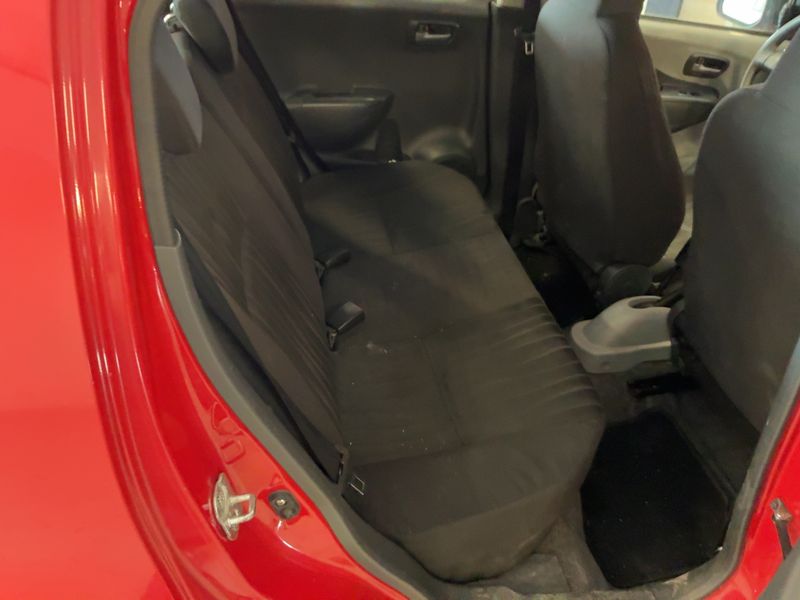 Nissan Pixo 1.0 Acenta 2010 – снимка 19