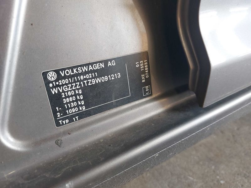 Volkswagen Touran 1.9 TDI Trendline 2009 – снимка 20