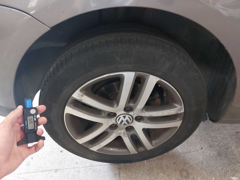 Volkswagen Touran 1.9 TDI Trendline 2009 – снимка 30