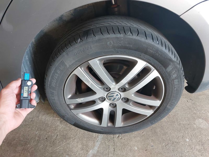 Volkswagen Touran 1.9 TDI Trendline 2009 – снимка 31