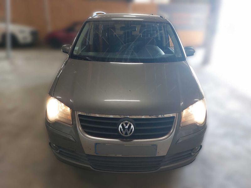 Volkswagen Touran 1.9 TDI Trendline 2009 – снимка 7