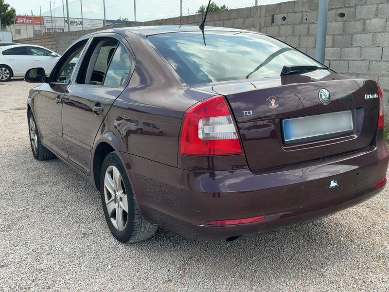 Skoda Octavia 1.6 TDI Active Plus 2013 – снимка 6