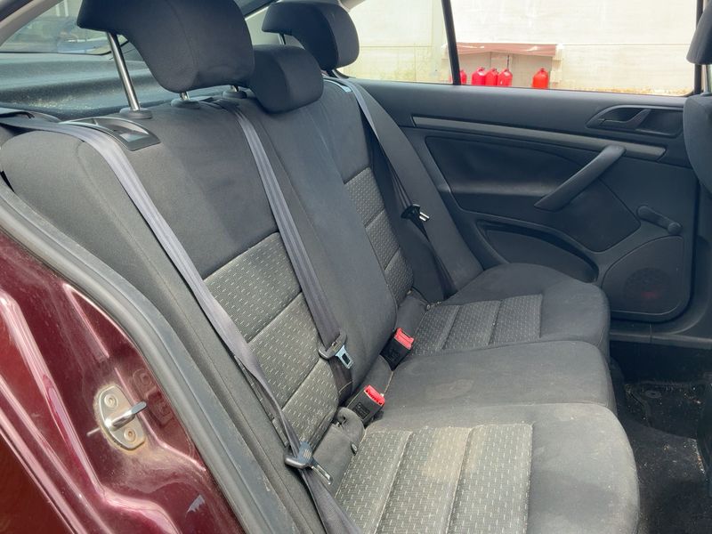 Skoda Octavia 1.6 TDI Active Plus 2013 – снимка 19
