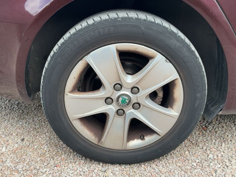 Skoda Octavia 1.6 TDI Active Plus 2013 – снимка 9