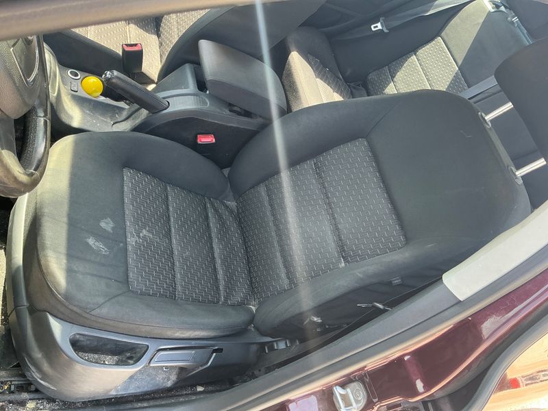 Skoda Octavia 1.6 TDI Active Plus 2013 – снимка 33