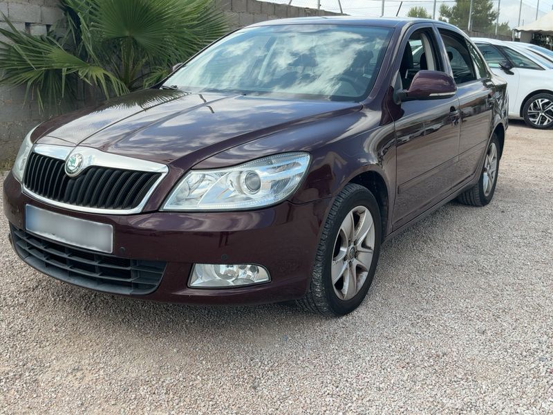 Skoda Octavia 1.6 TDI Active Plus 2013 – снимка 1