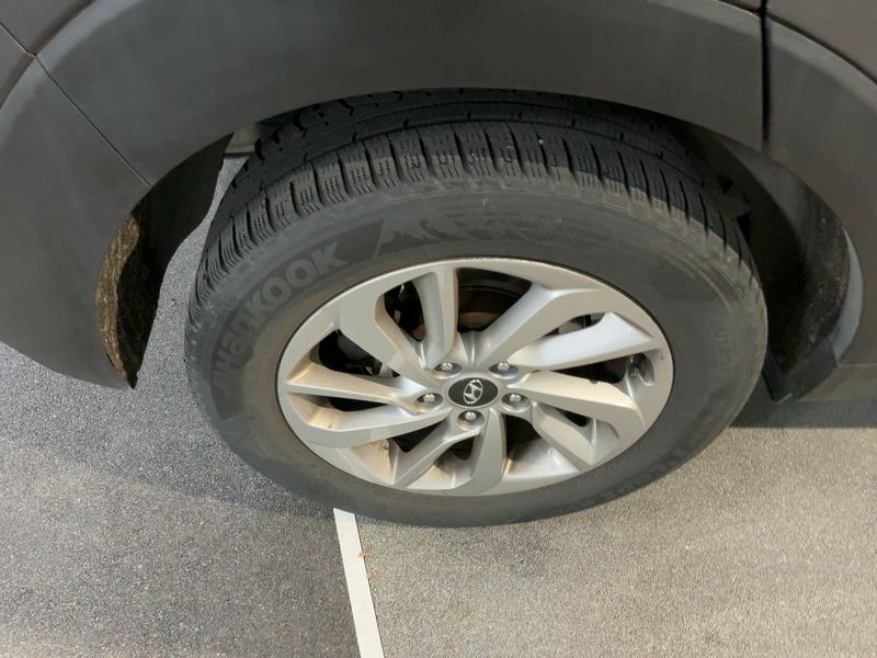 Hyundai Tucson 1.6 TGDI Go+ 2WD 2017 – снимка 9