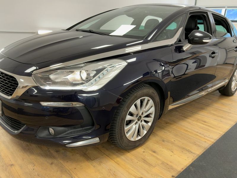DS Automobiles DS5 1.6 Blue-HDi 2017 – снимка 2