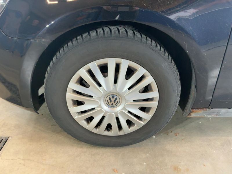 Volkswagen Golf VI 1.6 TDI Trendline 2011 – снимка 17