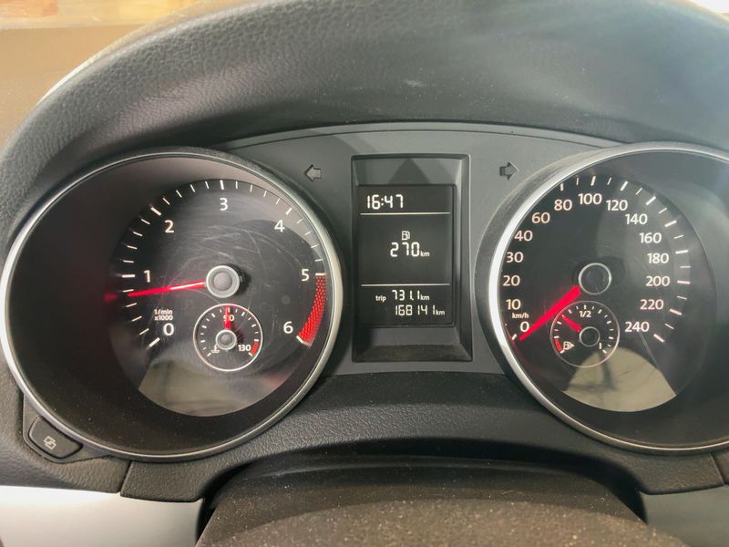 Volkswagen Golf VI 1.6 TDI Trendline 2011 – снимка 13
