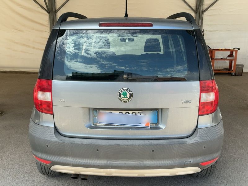 Skoda Yeti 2.0 TDI Ambition 2011 – снимка 7