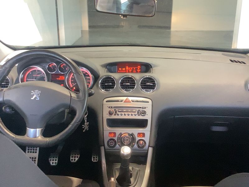 Peugeot 308 1.6 HDi Sportium 2010 – снимка 17