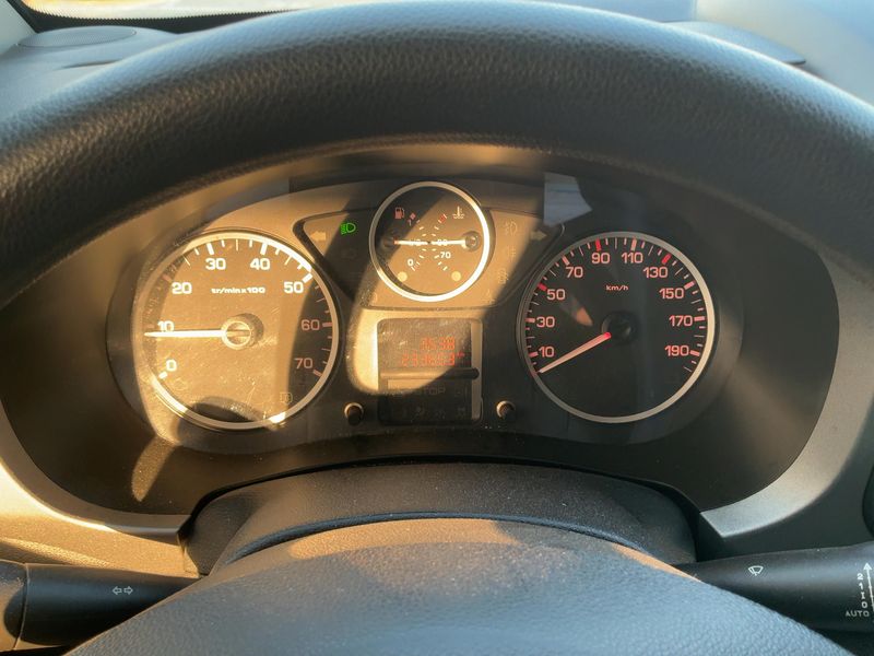 Citroen Berlingo 1.2 e-THP 20 Aniversario Edition 2017 – снимка 18