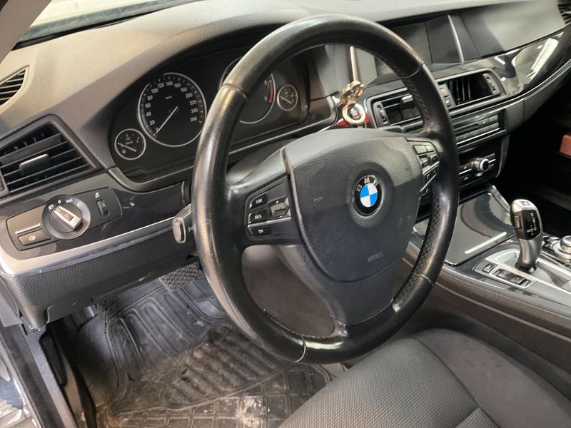 BMW 5er 520d 2015 – снимка 32