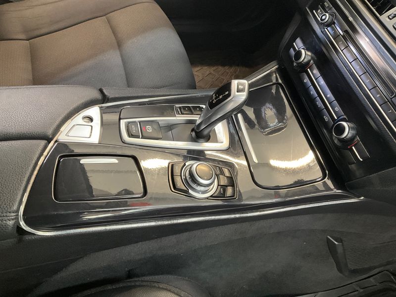 BMW 5er 520d 2015 – снимка 27