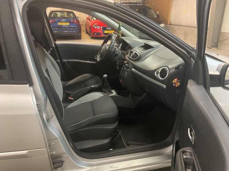 Renault Clio 1.2 TCe Dynamique 2011 – снимка 3