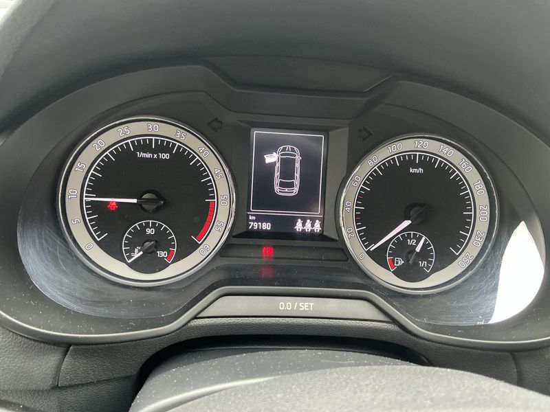 Skoda Octavia 1.6 TDI Style 2018 – снимка 12