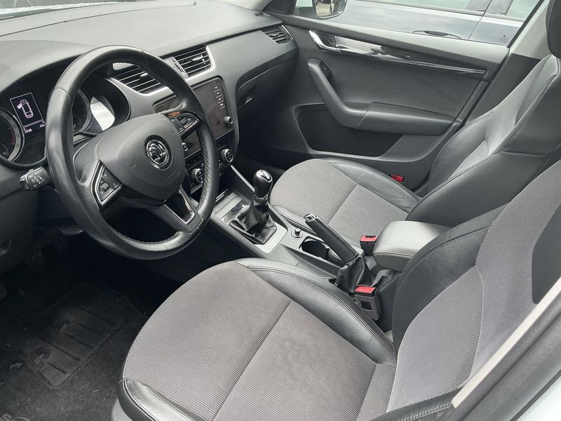 Skoda Octavia 1.6 TDI Style 2018 – снимка 17