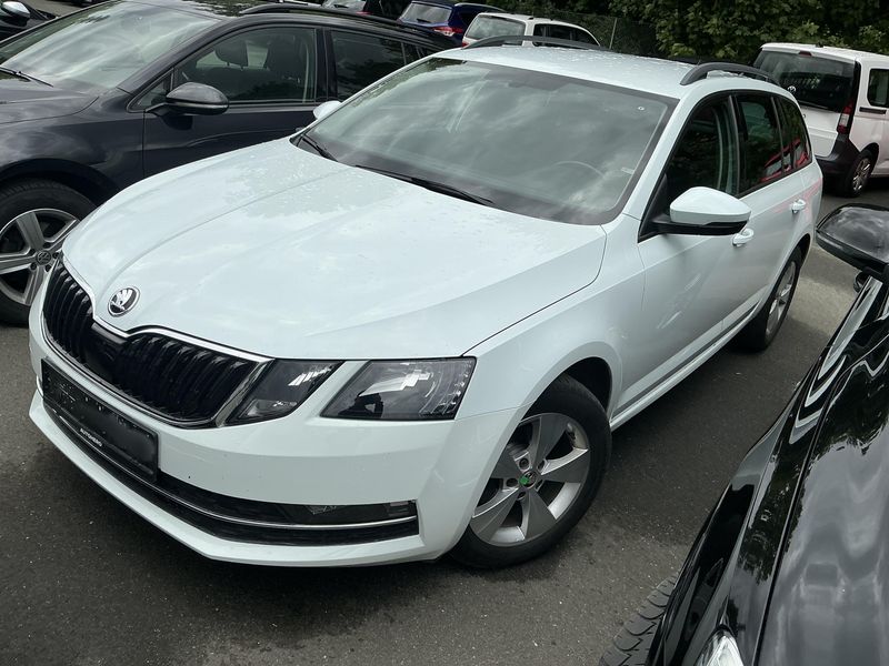 Skoda Octavia 1.6 TDI Style 2018 – снимка 2