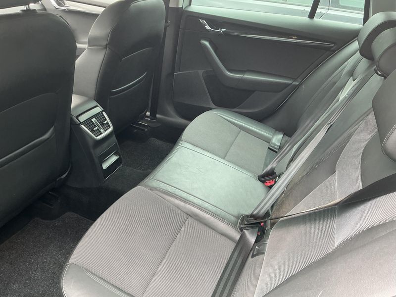 Skoda Octavia 1.6 TDI Style 2018 – снимка 19