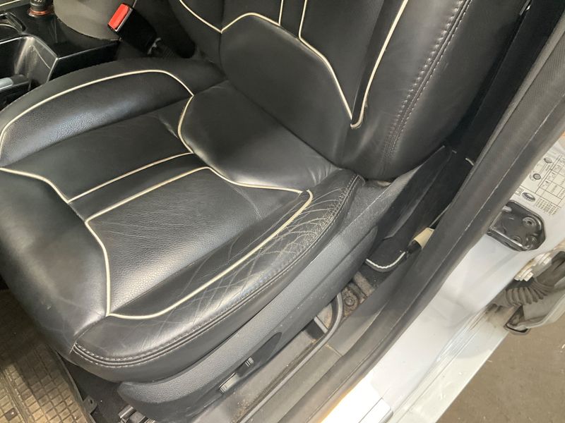 Ford Kuga 2.0 TDCi Titanium 2011 – снимка 25