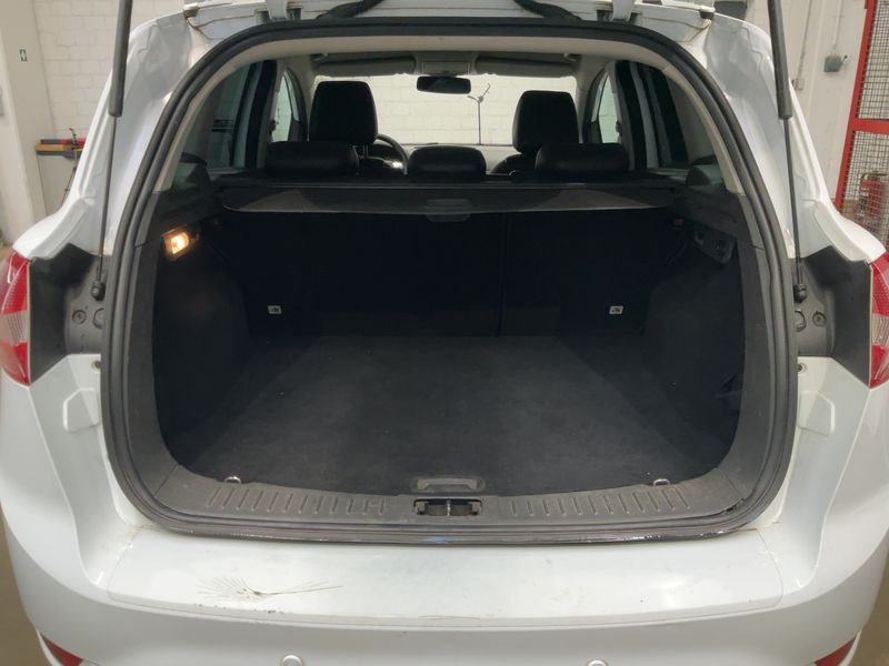 Ford Kuga 2.0 TDCi Titanium 2011 – снимка 15
