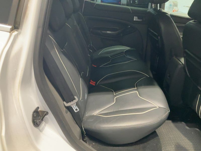 Ford Kuga 2.0 TDCi Titanium 2011 – снимка 19