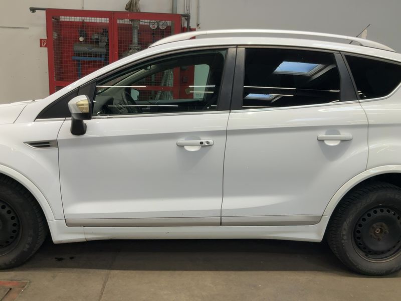 Ford Kuga 2.0 TDCi Titanium 2011 – снимка 4