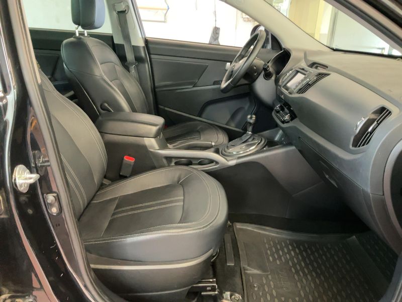 Kia Sportage 2.0 CRDi Spirit 4WD 2012 – снимка 17