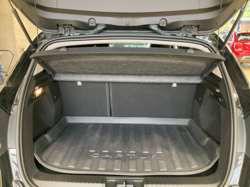 Renault Captur 1.6 Hybrid E-Tech Intens 2021 – снимка 15