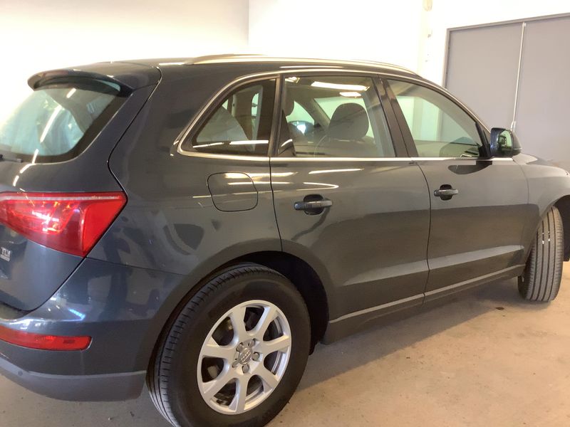Audi Q5 2.0 TDI quattro 2010 – снимка 8