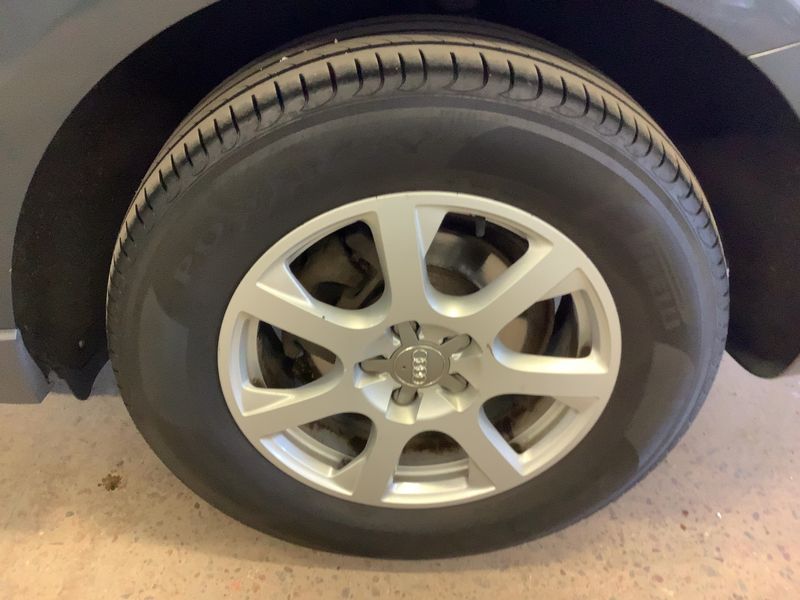 Audi Q5 2.0 TDI quattro 2010 – снимка 5