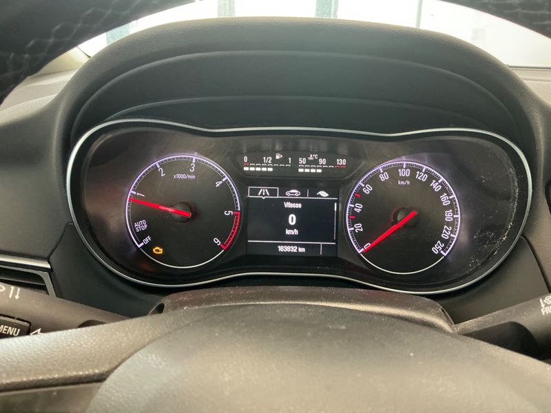 Opel Zafira Tourer 1.6 CDTI Elite Start/Stop 2017 – снимка 18