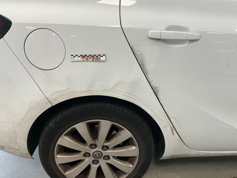 Opel Zafira Tourer 1.6 CDTI Elite Start/Stop 2017 – снимка 24