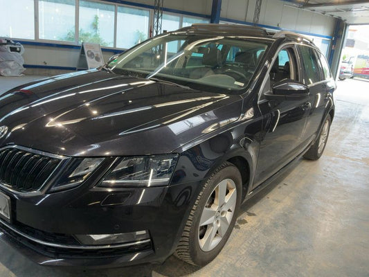 Skoda Octavia 2.0 TDI Style 2018 – снимка 2