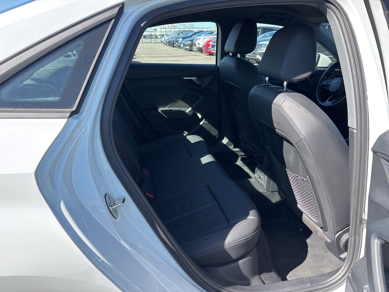 Audi A3 Limousine 30 TDI S line 2022 – снимка 14