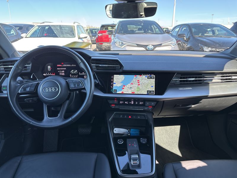 Audi A3 Limousine 30 TDI S line 2022 – снимка 11