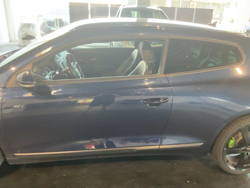Volkswagen Scirocco 2.0 TDI Allstar BlueMotion Tech 2016 – снимка 4