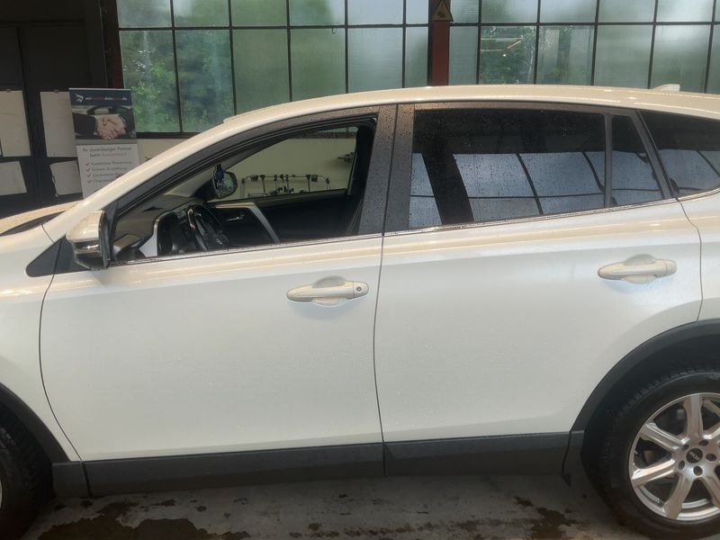Toyota RAV 4 2.0 D-4D Edition 2016 – снимка 4