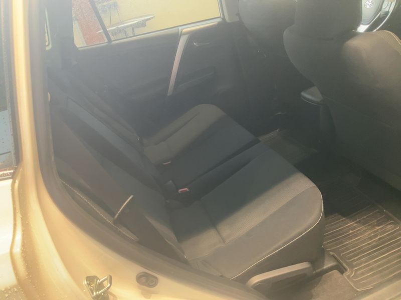 Toyota RAV 4 2.0 D-4D Edition 2016 – снимка 20