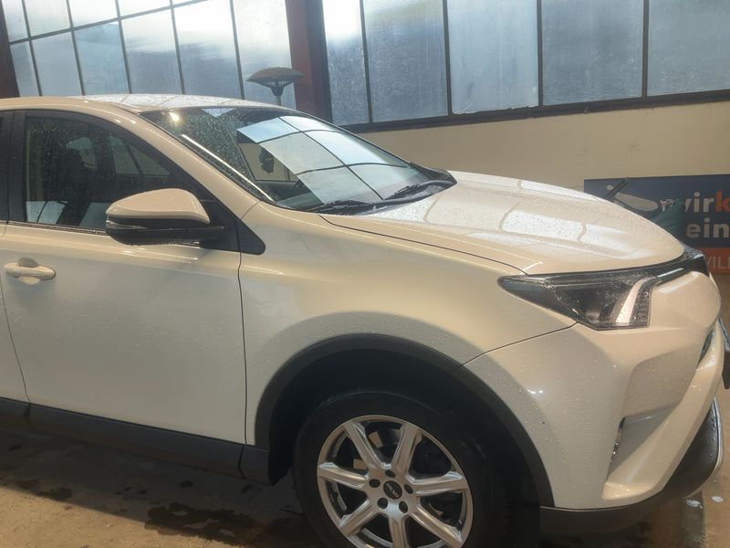 Toyota RAV 4 2.0 D-4D Edition 2016 – снимка 12