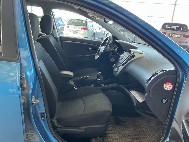 Kia cee'd 1.6 CRDi Active 2010 – снимка 3