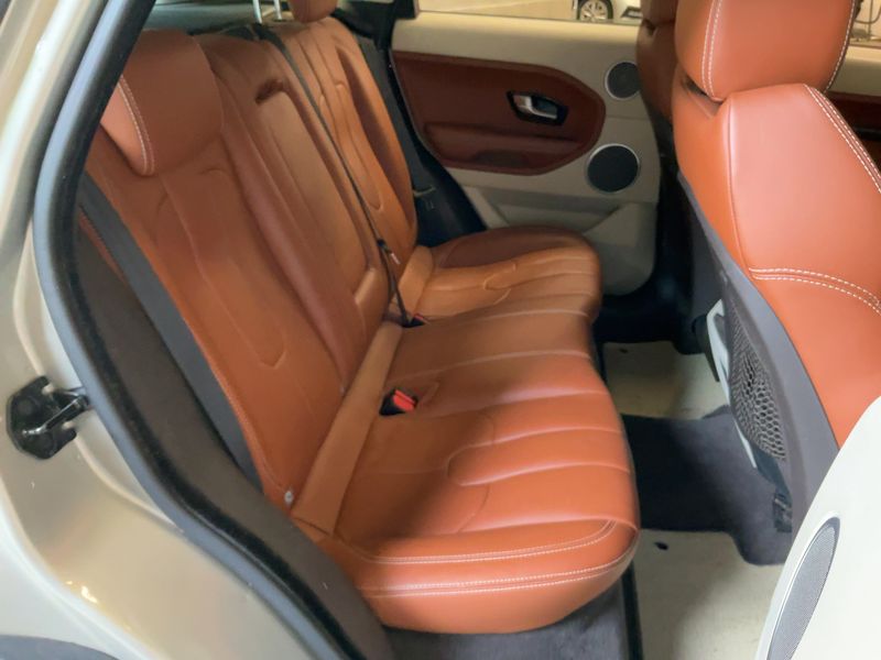 Land Rover Evoque 2.2 Td4 Prestige 2014 – снимка 19