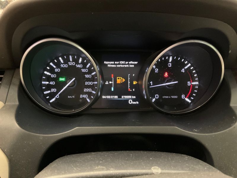 Land Rover Evoque 2.2 Td4 Prestige 2014 – снимка 18