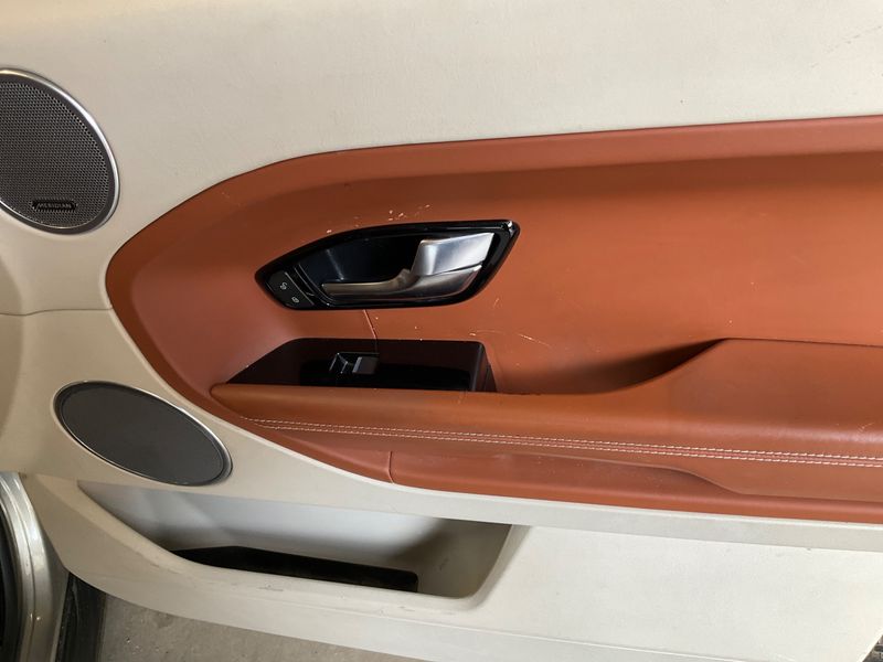 Land Rover Evoque 2.2 Td4 Prestige 2014 – снимка 31